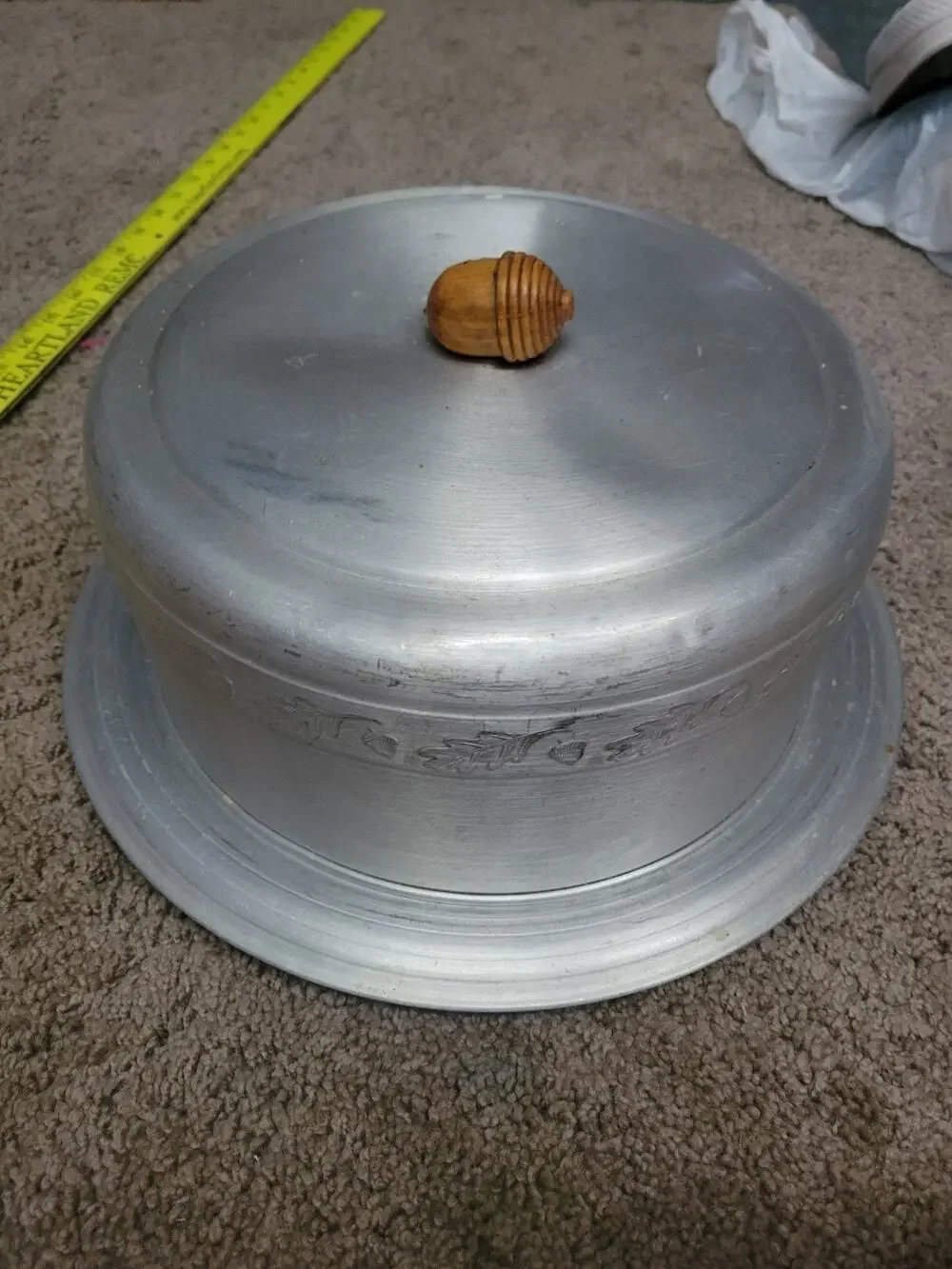 Vintage Acorn Cake Cover 10” Aluminum Metal - Wooden Handle West Bend